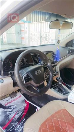 هیوندای ئەلەنترا